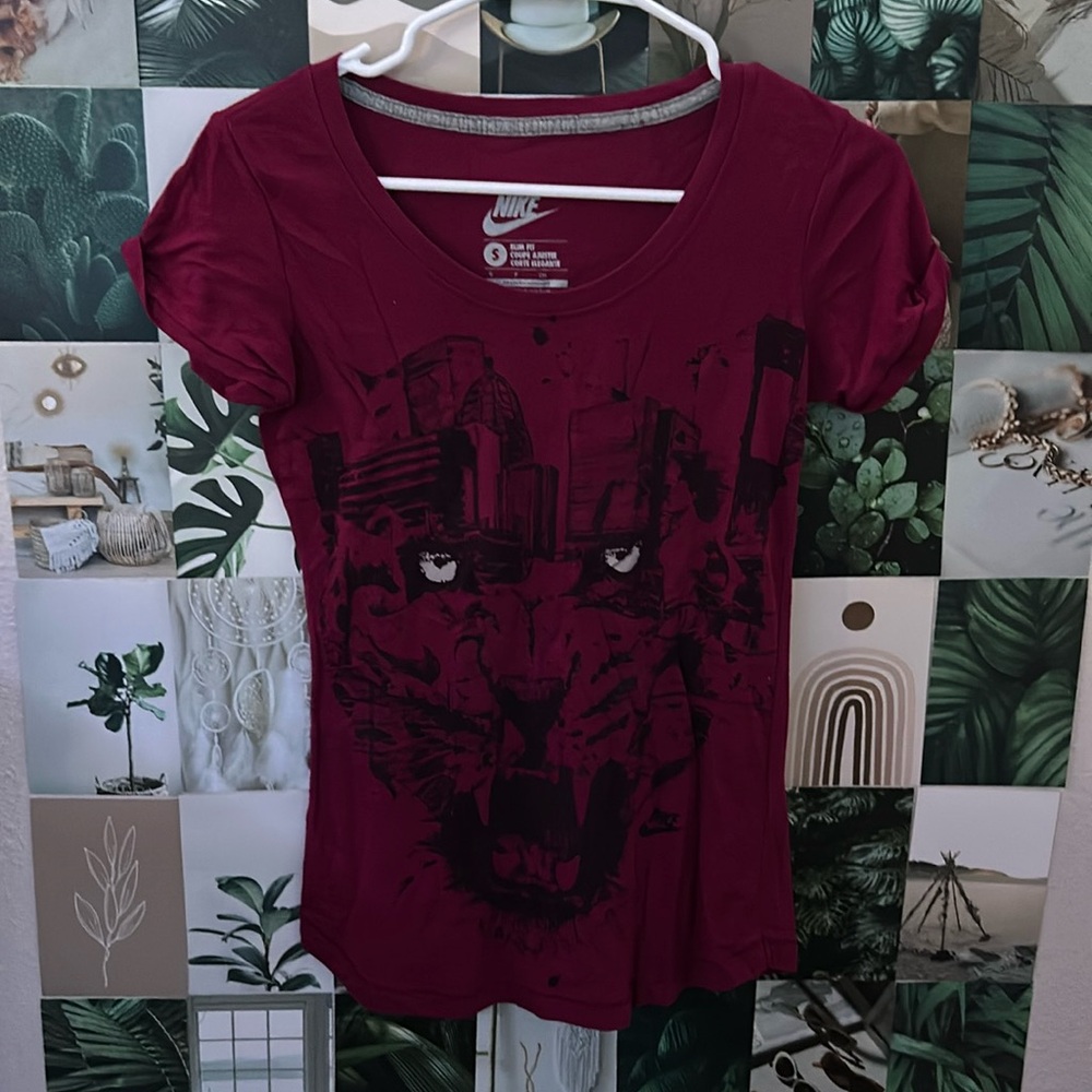 ☑️Size S Nike T-shirt